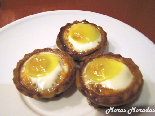 canastillas de sobrasada y huevo de codorniz