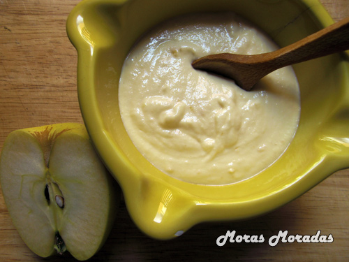 salsa mayonesa con ajo y manzana