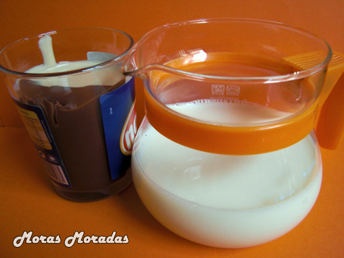 ingredientes para hacer un fantasma en un vaso