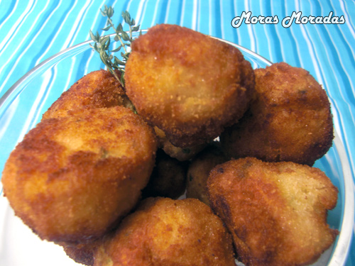 croquetas de arroz y gambas
