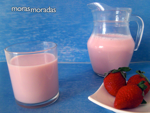 leche de fresas